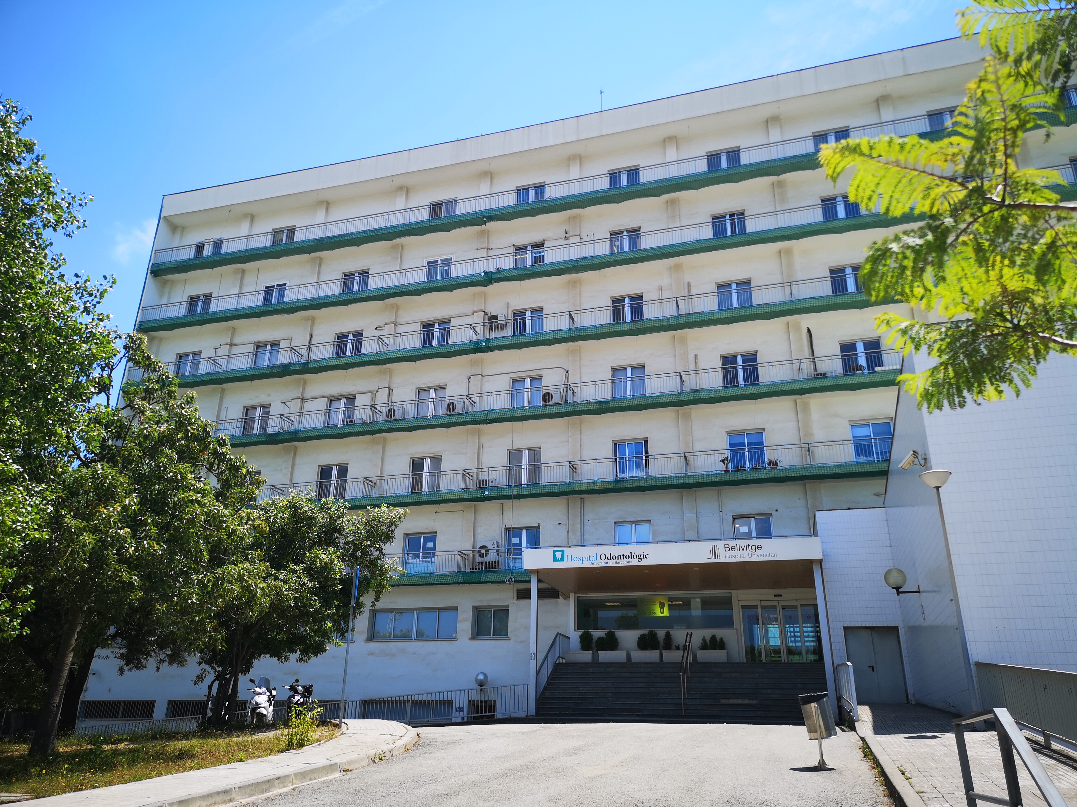El Hospital Odontològic UB se mantendrá abierto durante todo el mes de agosto