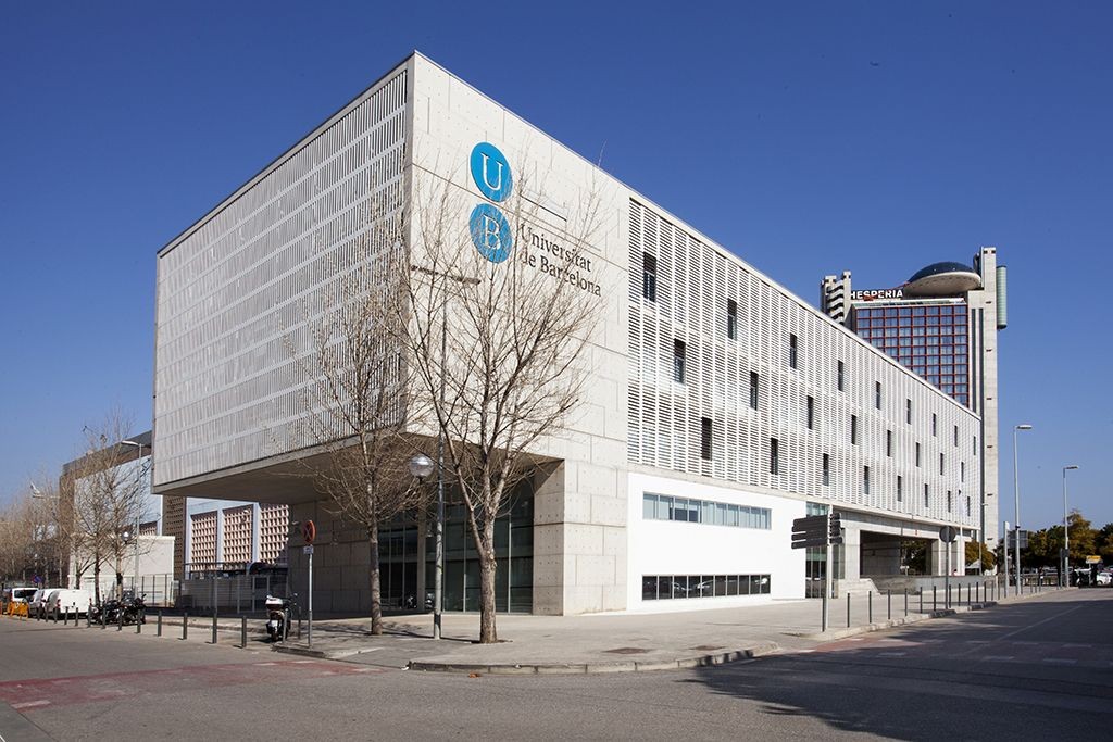 Celebración de las II Jornadas Odontológicas, en la Facultad de Medicina i Ciencias de la Salud de la Universitat de Barcelona