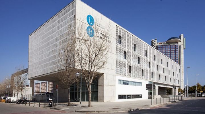 Celebración de las II Jornadas Odontológicas, en la Facultad de Medicina i Ciencias de la Salud de la Universitat de Barcelona